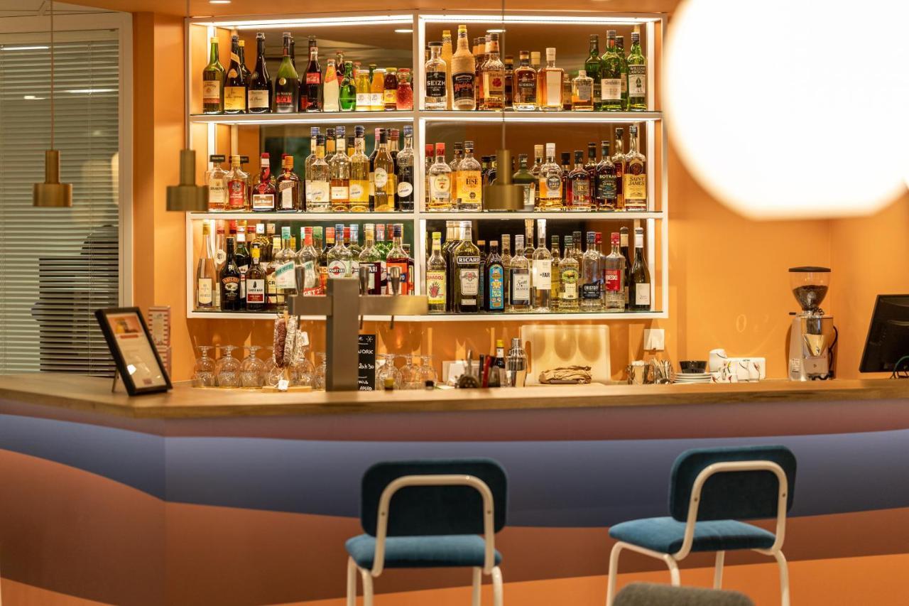 The Originals Boutique Hotel Restaurant Saint James, Монтегю Экстерьер фото