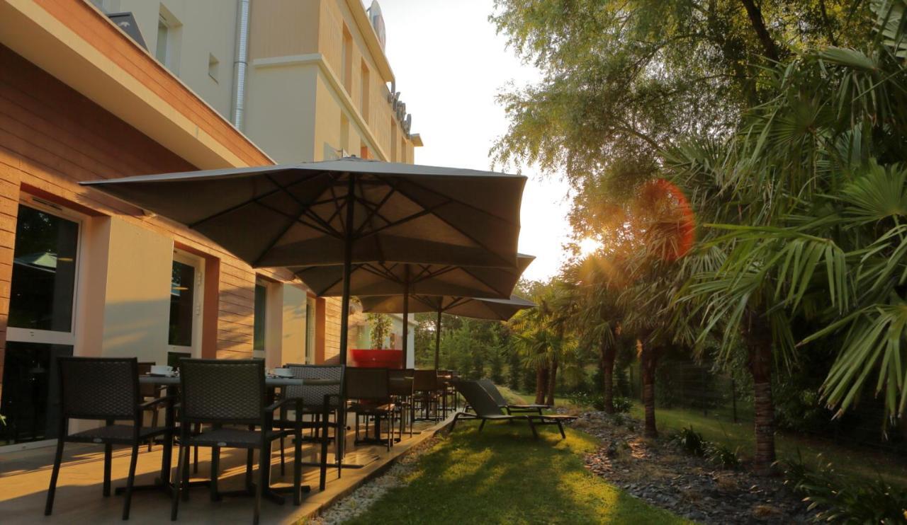 The Originals Boutique Hotel Restaurant Saint James, Монтегю Экстерьер фото